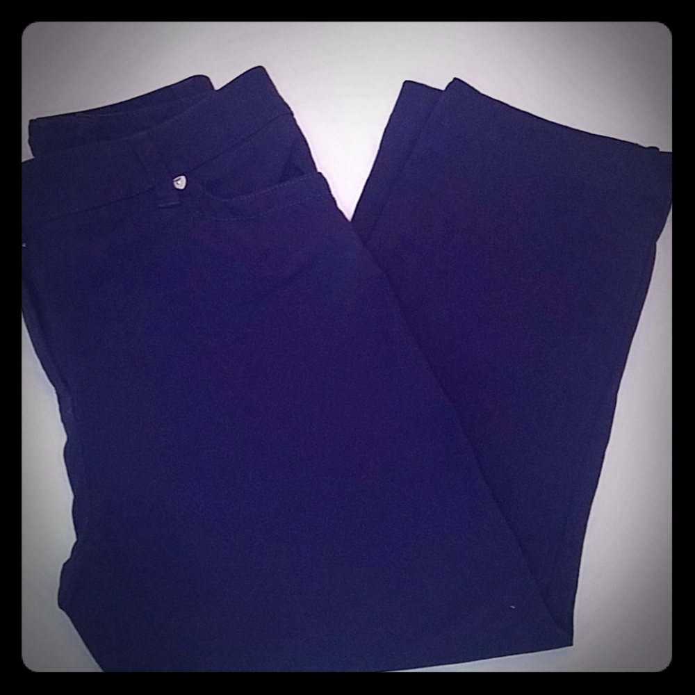 New Directions navy blue ankle cropped pants sz 6